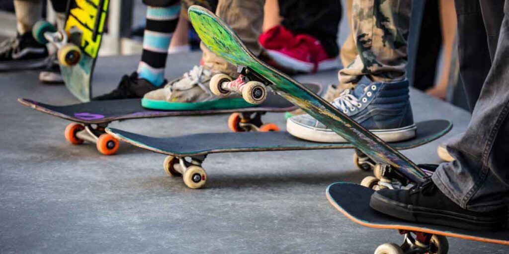 What is the Best Skateboard Brand for Beginners, Best Skateboard Brand for street skating